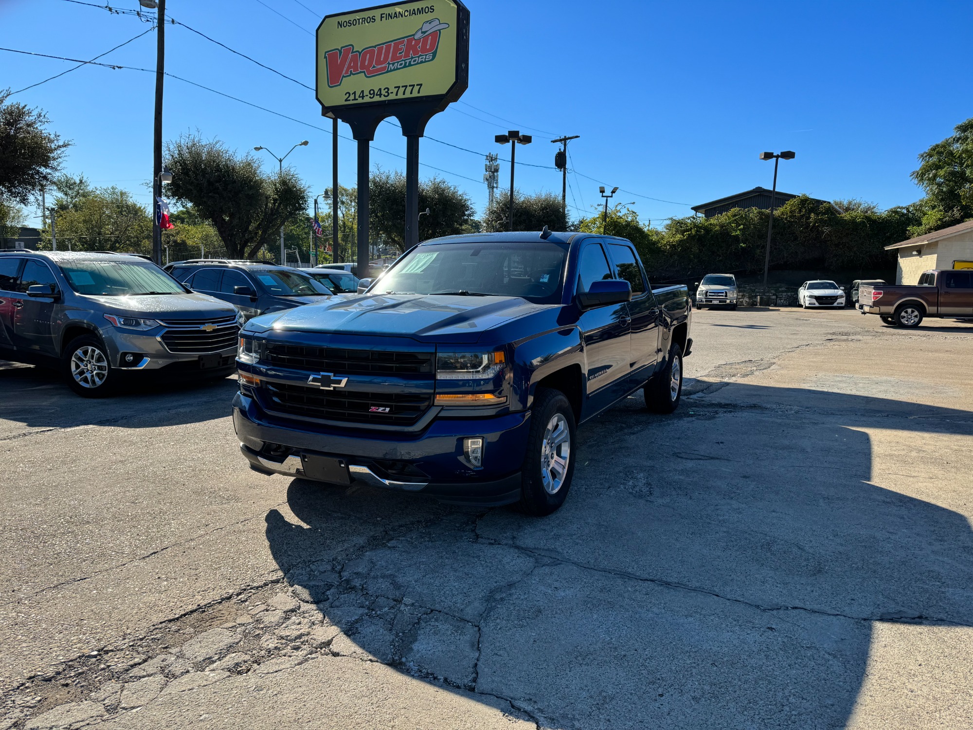 photo of 2017 Chevrolet Silverado 1500 LT Crew Cab 4WD